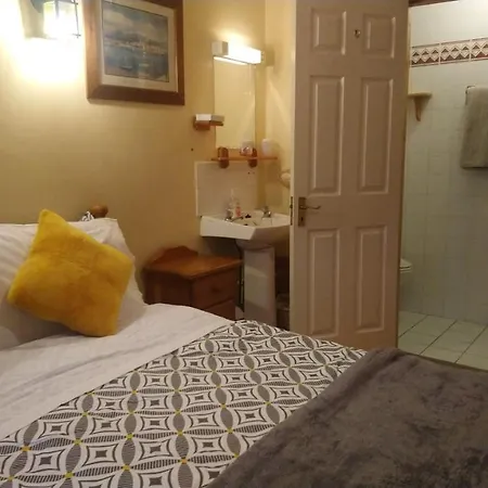 בית הארחה Vaughans Pub/accommodation